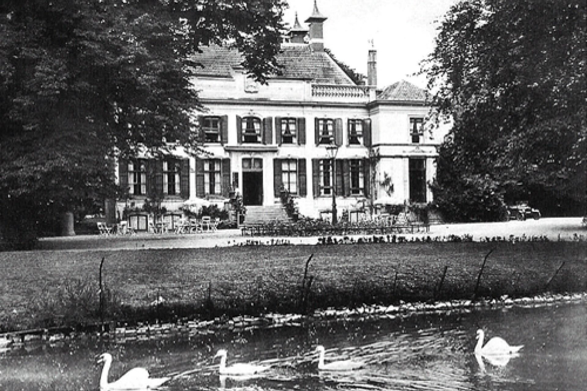 Foto van Huize Velserbeek omstreeks 1928