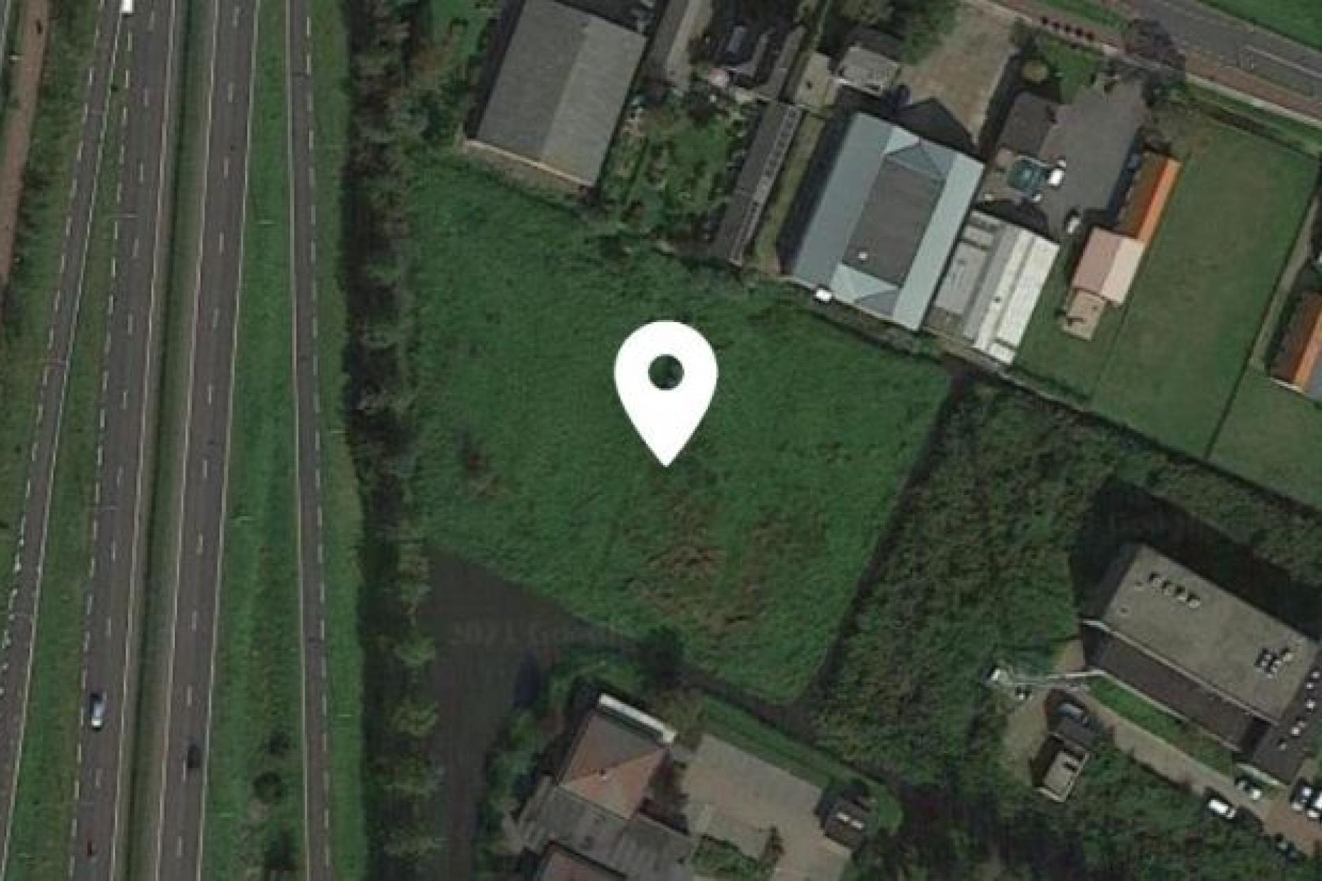 Luchtfoto van Vlietweg 2 in Santpoort-Noord, de locatie
